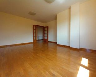 Living room of Flat for sale in Vitoria - Gasteiz  with Heating, Parquet flooring and Storage room