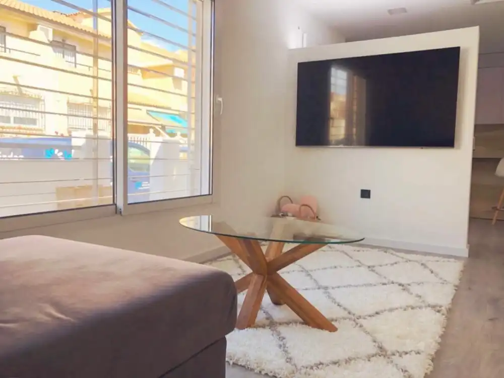 Chalet con jardín en venta en Aguamarina 26, imagen 2