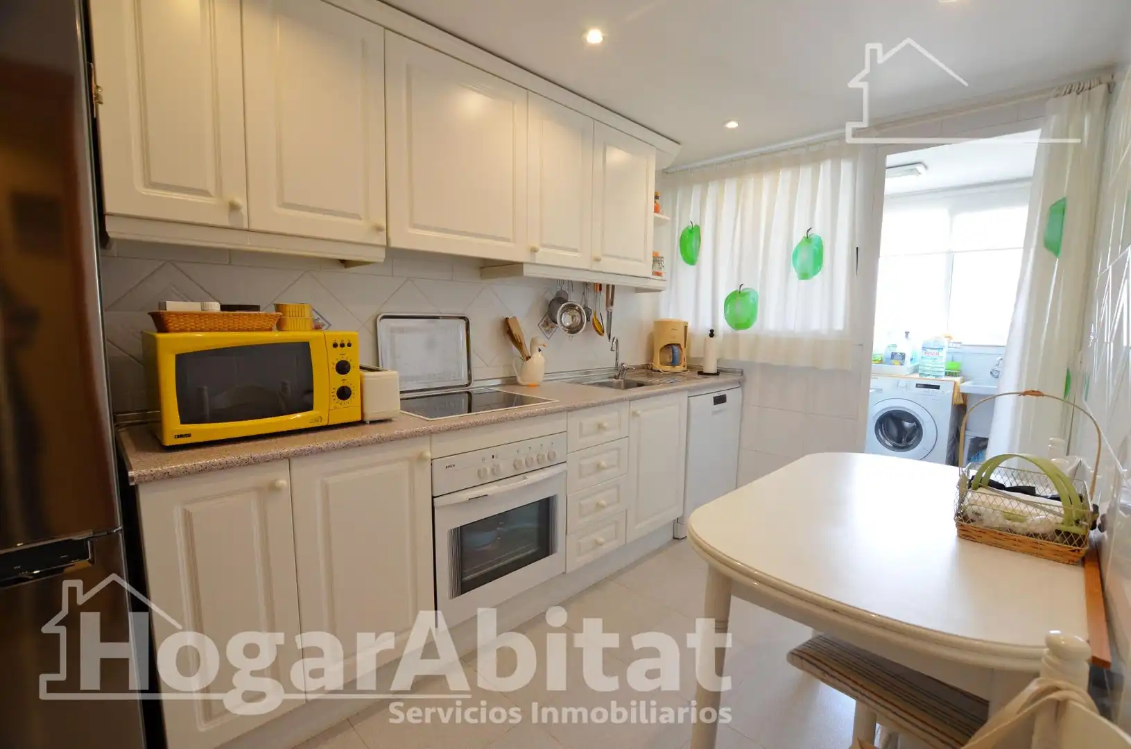 Cocina de Ático en venta en Alicante / Alacant con Calefacción, Jardín privado y Terraza