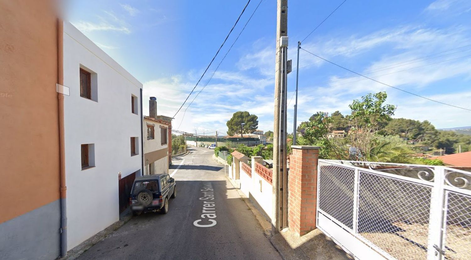Building for sale in Piera