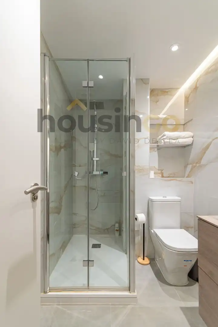 Baño de Piso en venta en Madrid con Aire acondicionado, Calefacción y Parquet