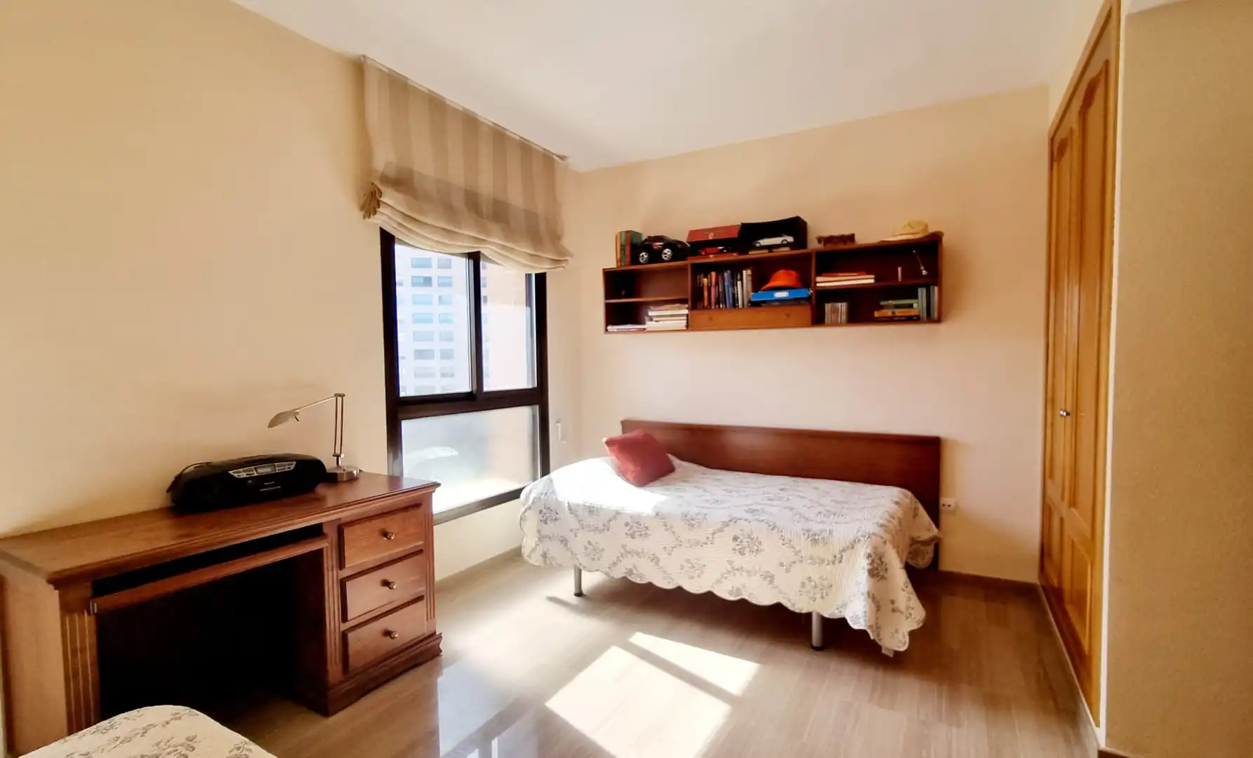 Habitación de Ático en venta en Benidorm con Aire acondicionado, Jardín privado y Terraza