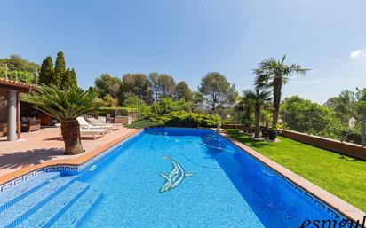 Swimming pool of House or chalet for sale in Sant Quirze del Vallès  with Air Conditioner, Terrace and Swimming Pool