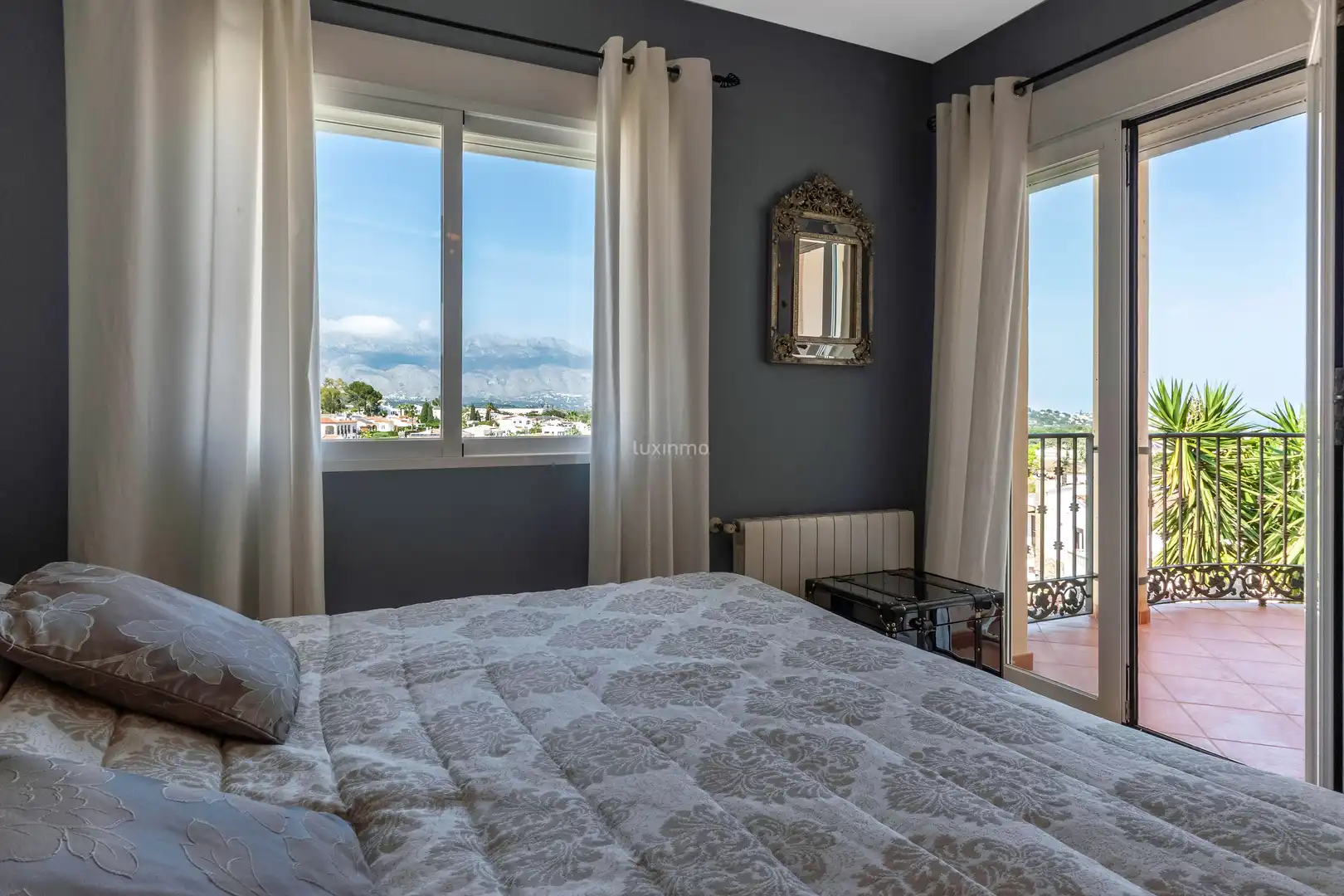 Bedroom of Houses for sale in L'Alfàs del Pi  with Air Conditioner, Heating and Terrace