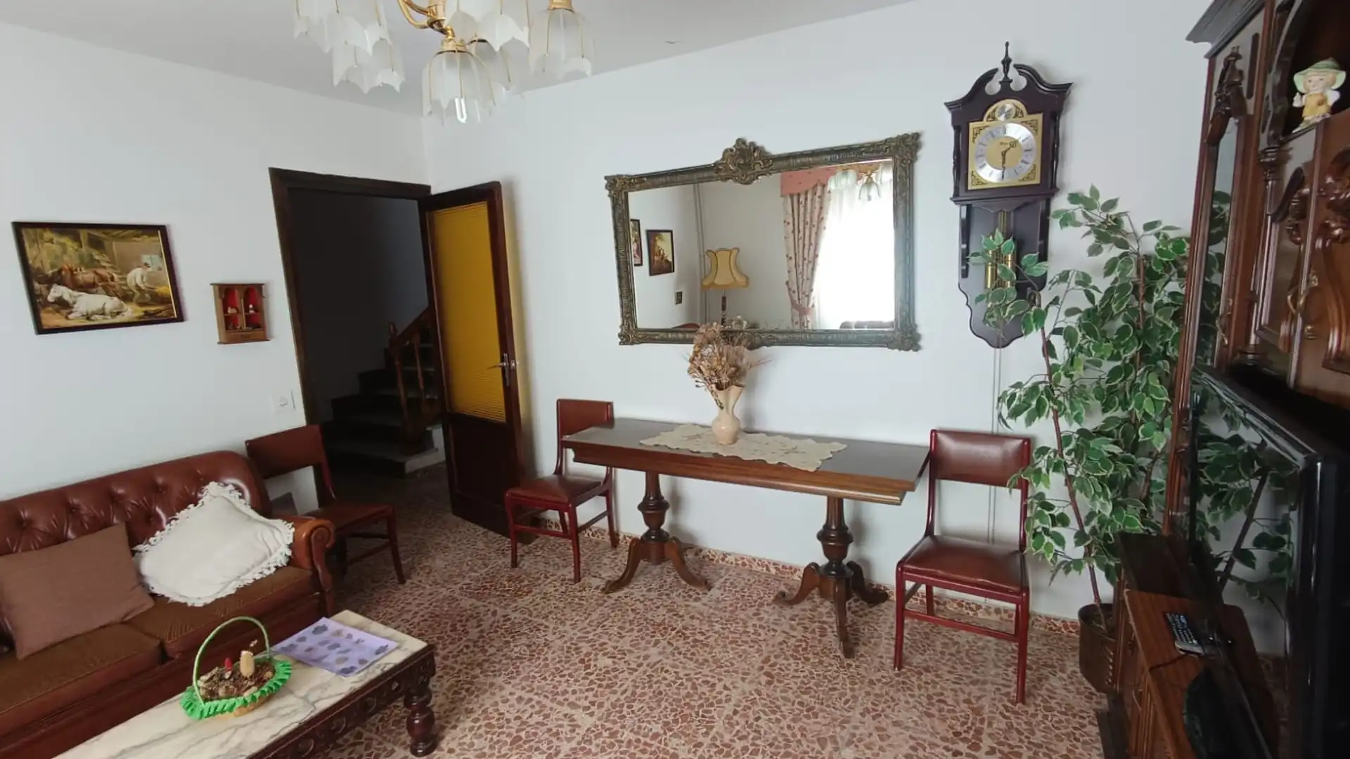 Casa adosada en venta en Mondéjar con Calefacción, Terraza y Trastero