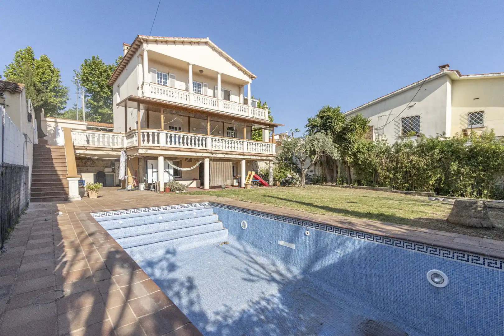 Garden of Houses for sale in El Masnou  with Air Conditioner, Heating and Private garden