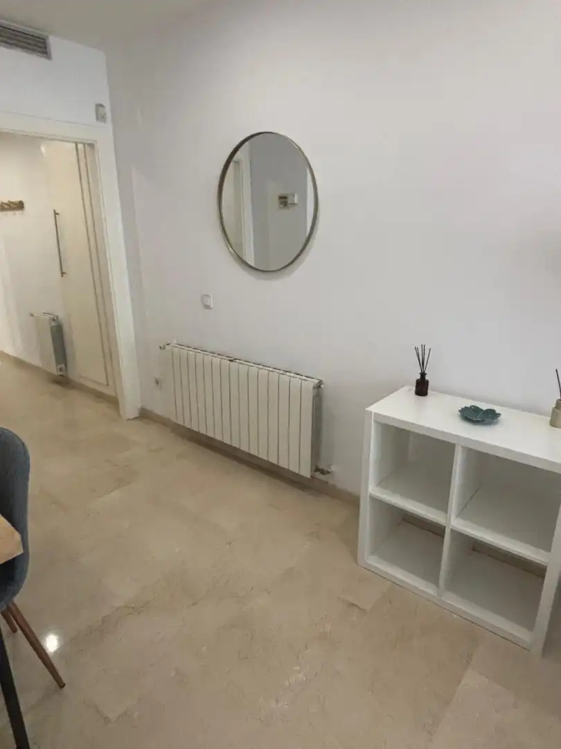 Wohnung zur Miete in Valencia mit Klimaanlage, Heizung und Privatgarten