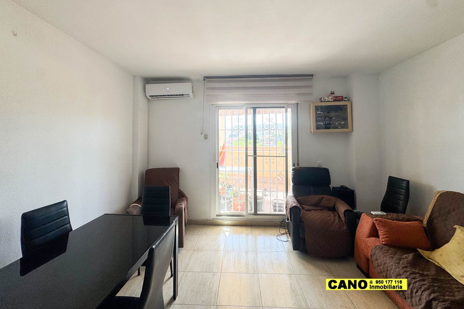 Sala de estar de Piso en venta en  Almería Capital con Terraza y Trastero