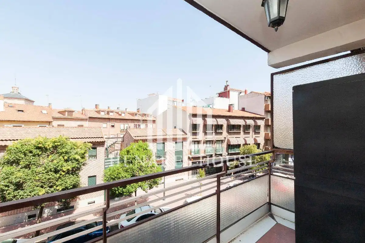 Wohnung mit Aufzug zur Miete in Barrio Venecia - Nueva Alcalá, imagen 9