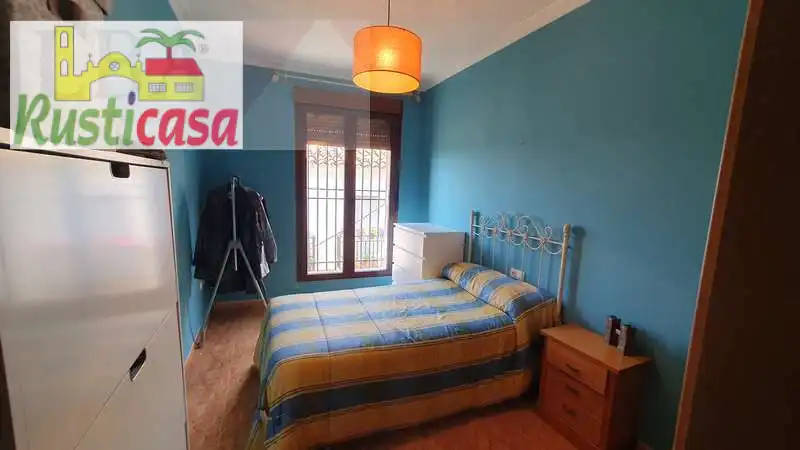 Dormitori de Pis en venda en Baños de la Encina amb Aire condicionat i Moblat