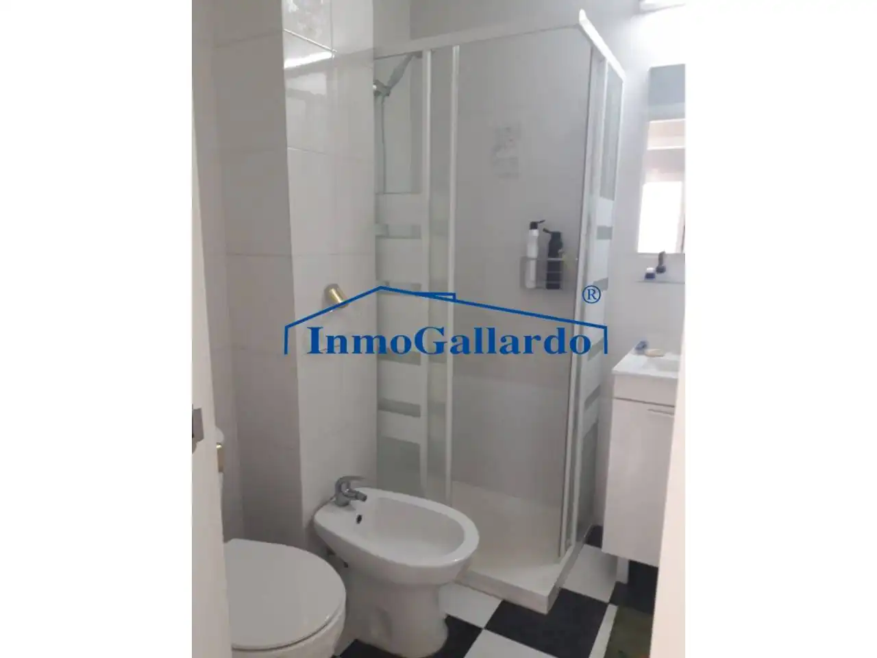 Bany de Casa o xalet en venda en Málaga amb Aire condicionat, Terrassa i Piscina comunitària
