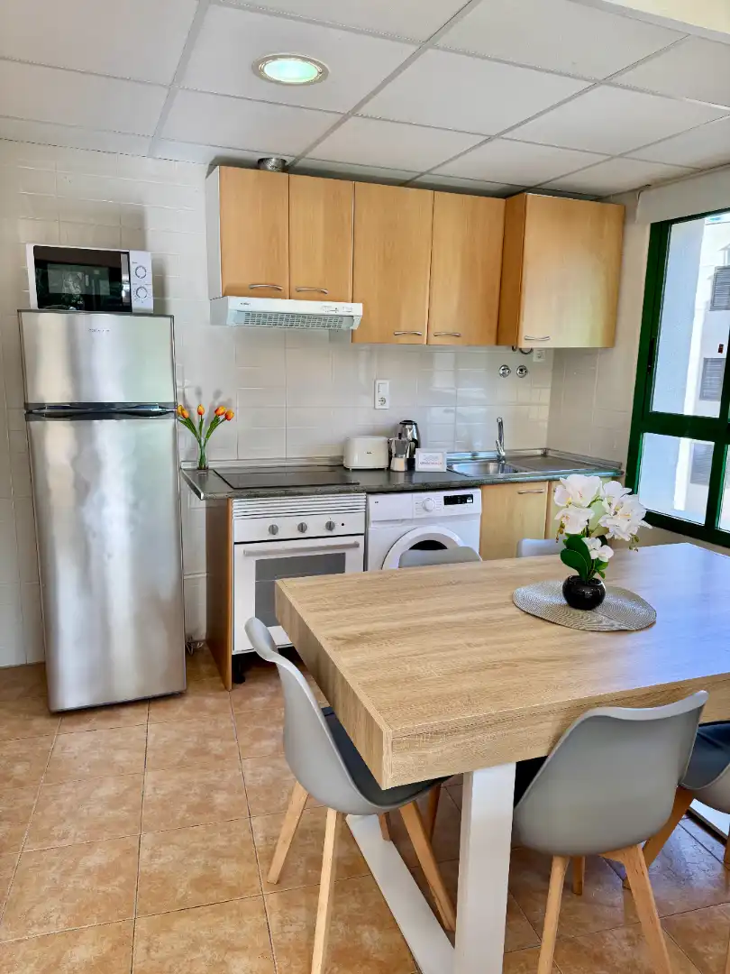 Cocina de Apartamento de alquiler en Salou con Terraza, Amueblado y Horno