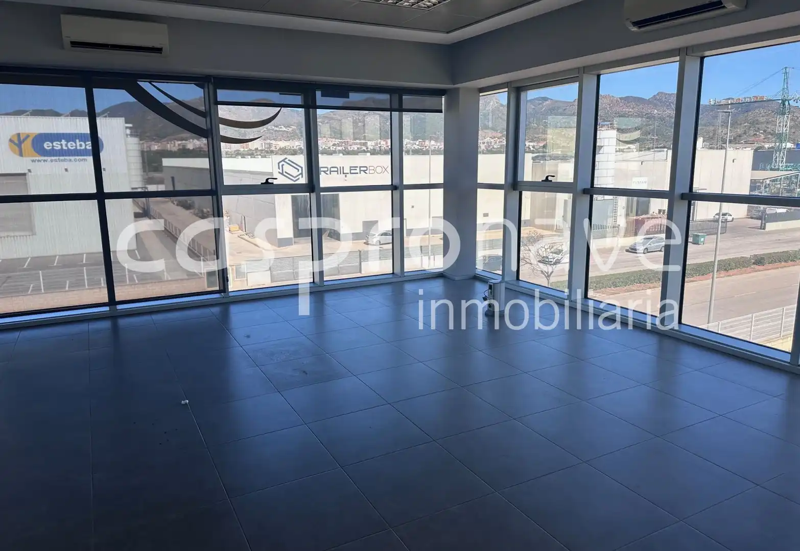 Nau industrial amb ascensor de lloguer a Plaça la Mesquita, imagen 10