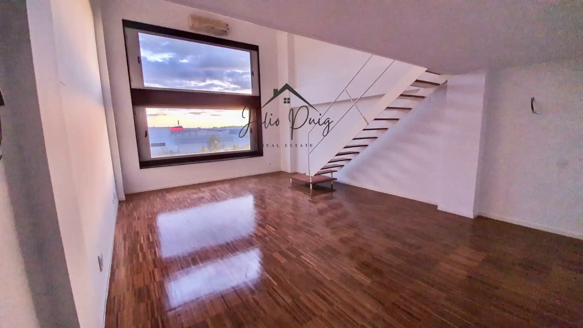 Sala de estar de Loft en venta en Gelves con Aire acondicionado, Calefacción y Trastero