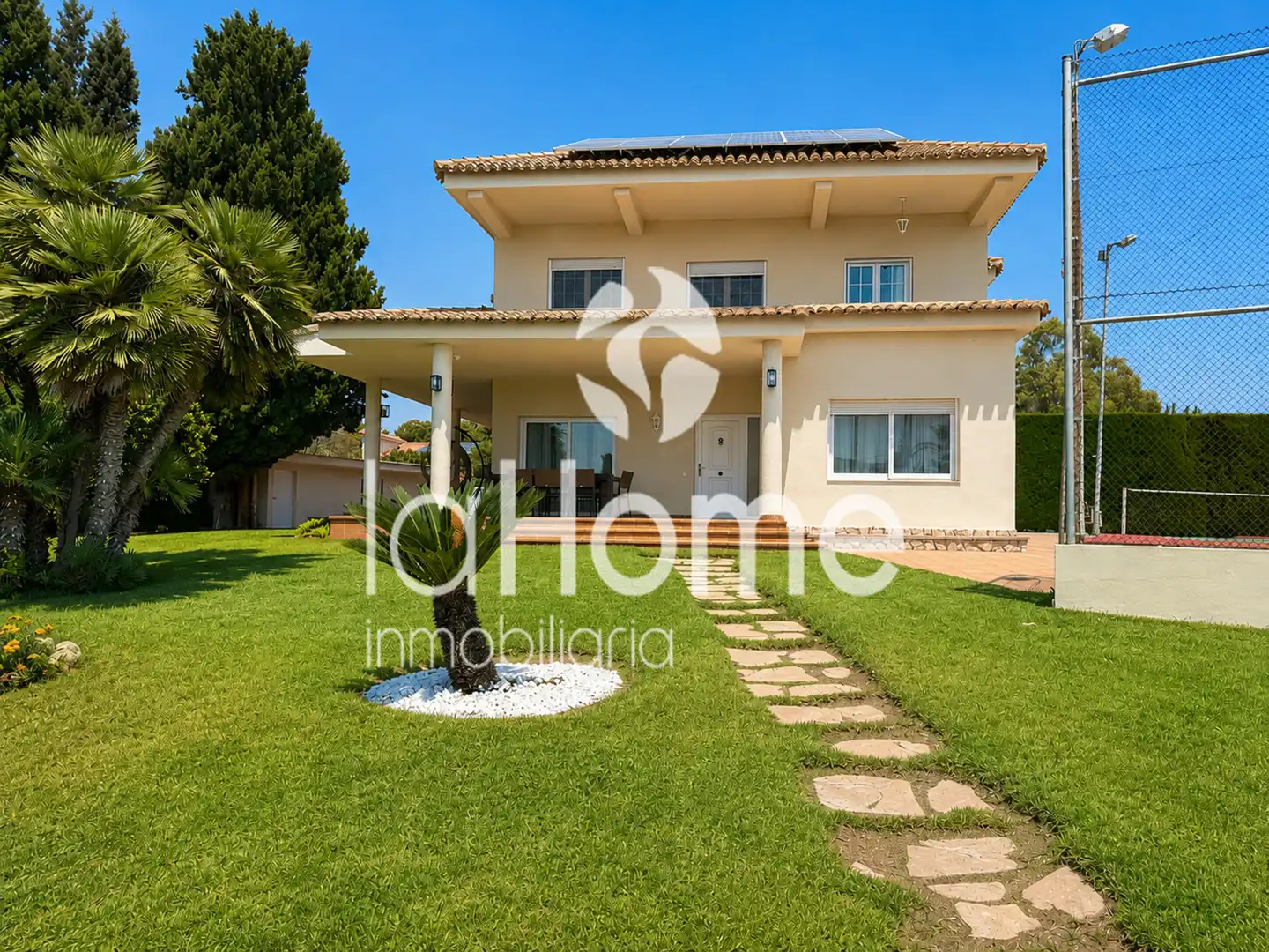Vista exterior de Casa o chalet en venta en Paterna con Aire acondicionado, Calefacción y Jardín privado