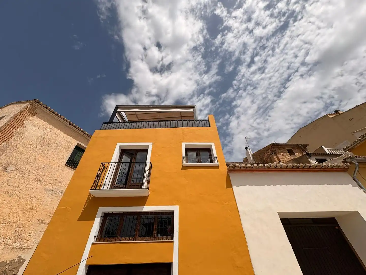 Exterior view of Duplexes for sale in Biar