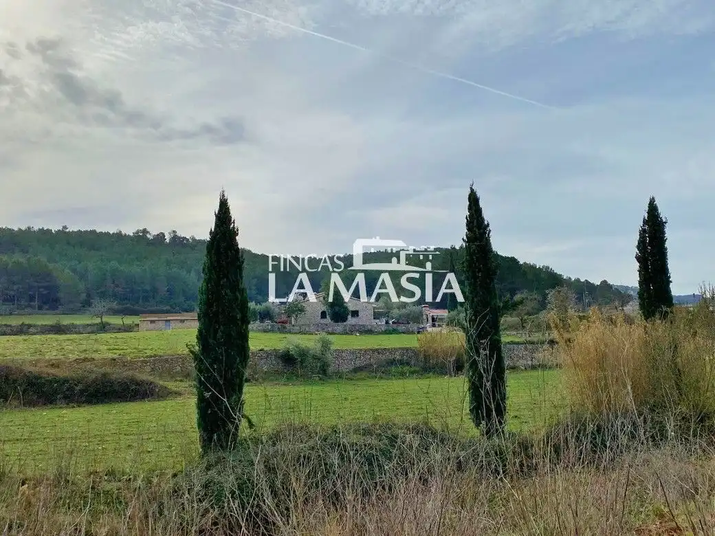 Finca rústica en venda en Canyelles amb Aire condicionat, Jardí privat i Traster