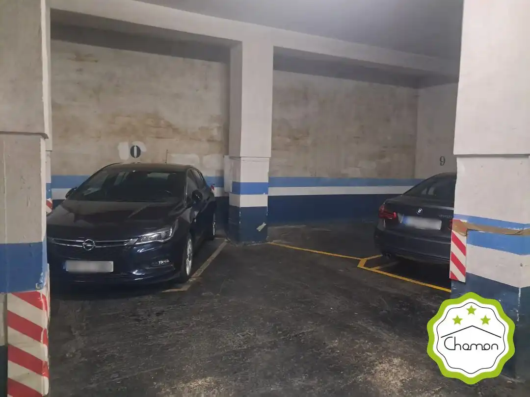 Aparcamiento en venta en Poetā Diez Gābiño Kāleā