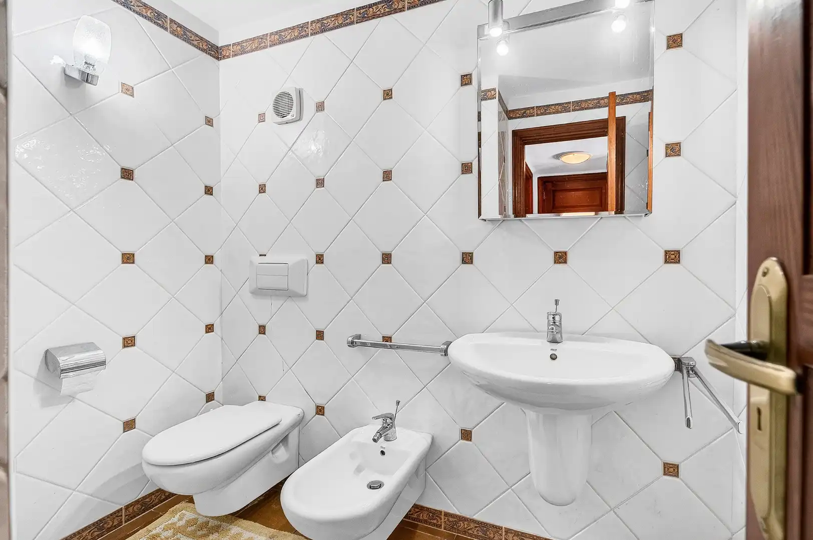 Bany de Casa o xalet en venda en San Miguel de Abona amb Aire condicionat, Jardí privat i Moblat