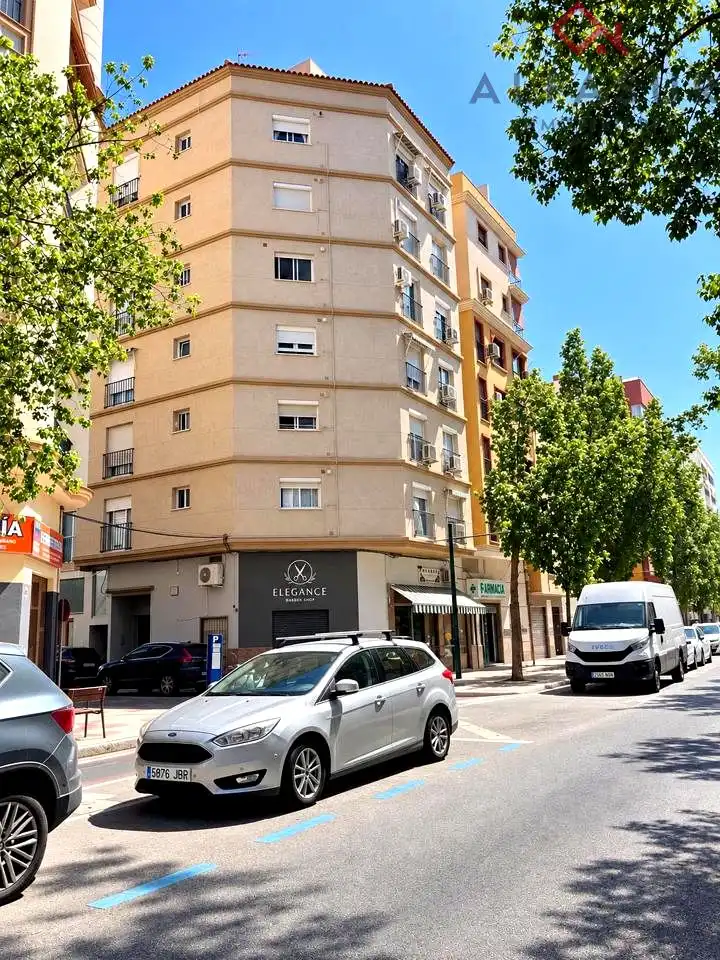 Appartement avec ascenseur à louer à Pasaje Zambrana