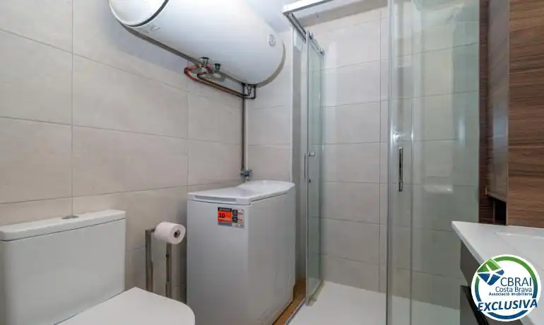 Apartamento con ascensor en venta en Carrer Muga-Delta, imagen 11