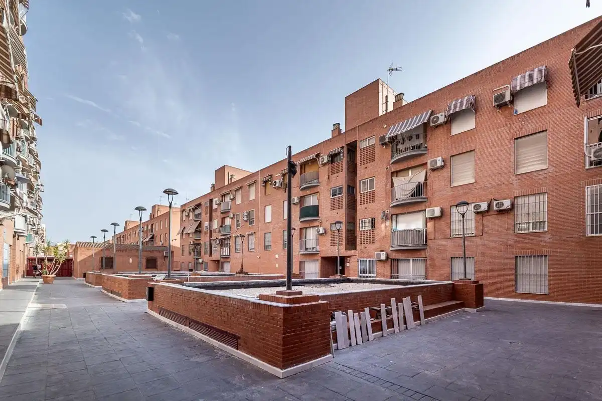 Exterior view of Flat for sale in Granada  with Balcony
