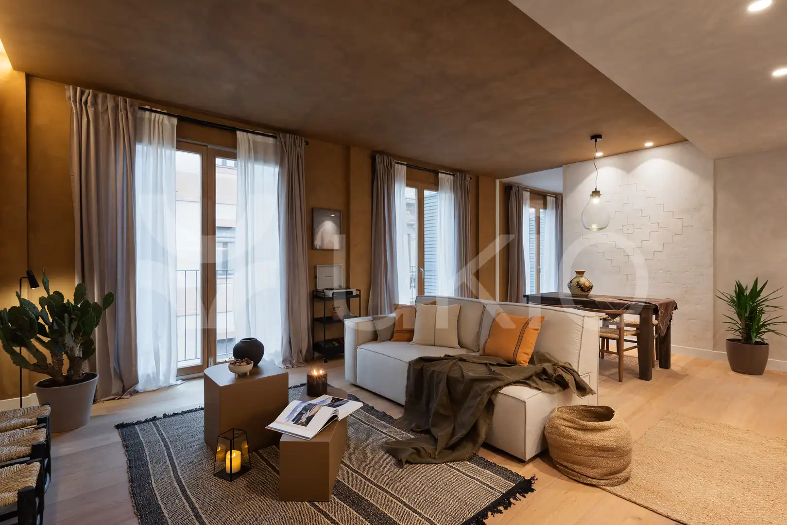 Apartment with lift to rent in Carrer de Josep Torres