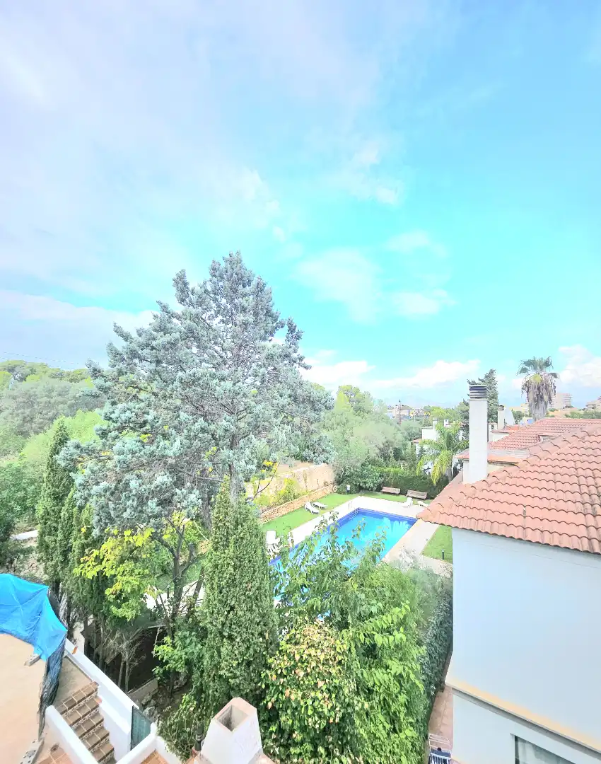 Casa aparellada amb terrassa en venda a Carrer del Pensament, imagen 40