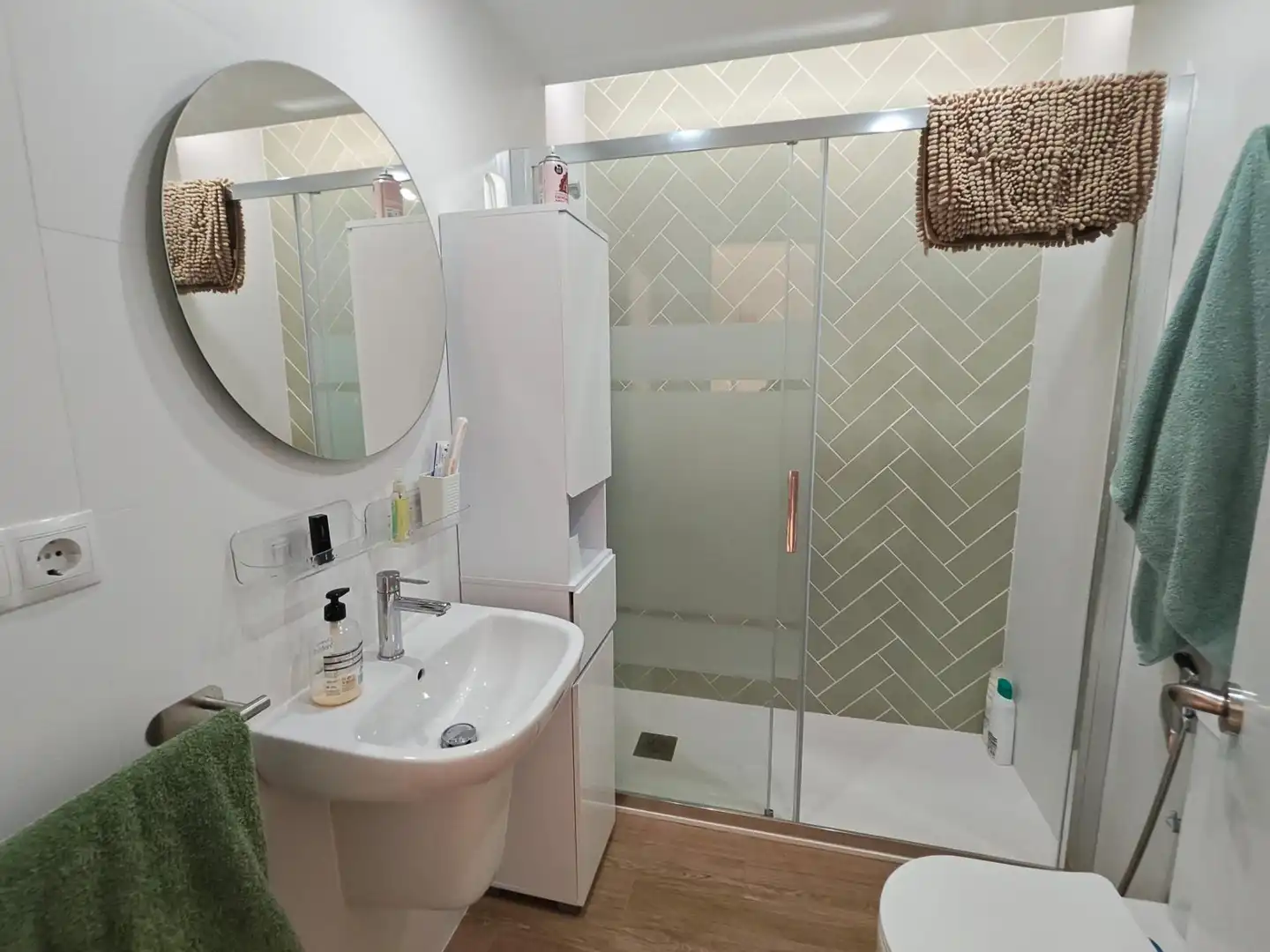 Badezimmer von Wohnungen zur Miete in Benalmádena mit Terrasse, Möbliert und Gemeinschaftspool