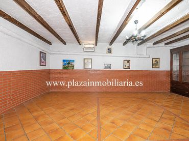 Casa amb balcó en venda a El Valle