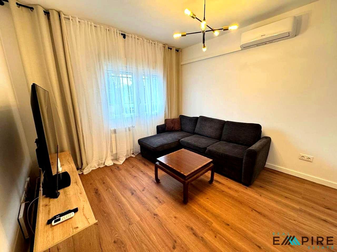 Sala d'estar de Pis per a compartir en  Madrid Capital amb Aire condicionat, Calefacció i Moblat