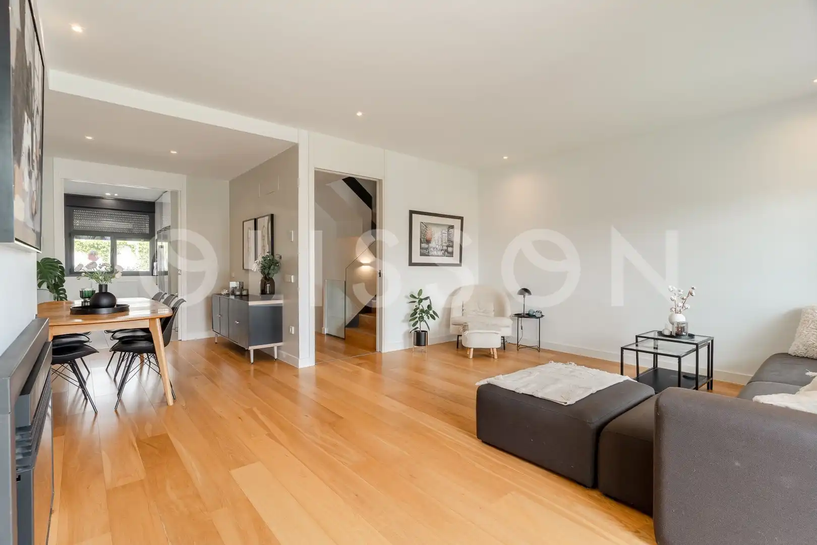 Sala de estar de Casa adosada en venta en La Moraleja con Aire acondicionado, Calefacción y Terraza