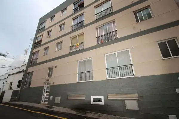 Vista exterior de Edifici en venda en San Cristóbal de la Laguna