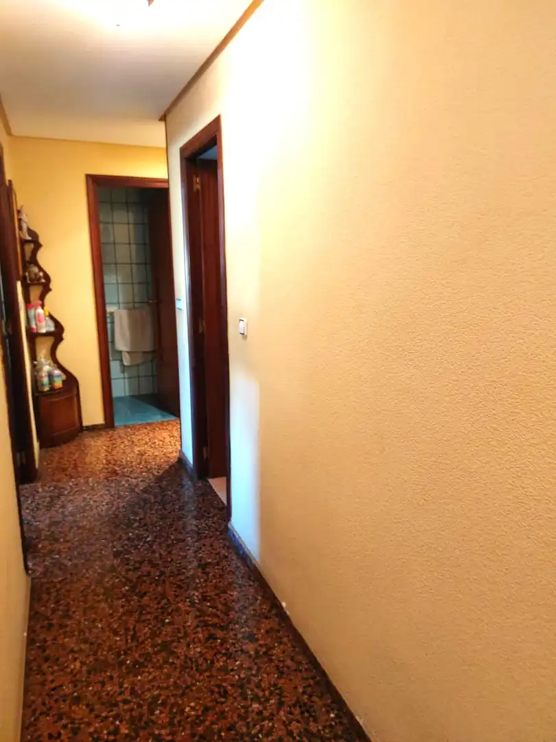 Piso en venta en Valencia con Aire acondicionado, Horno y Balcón