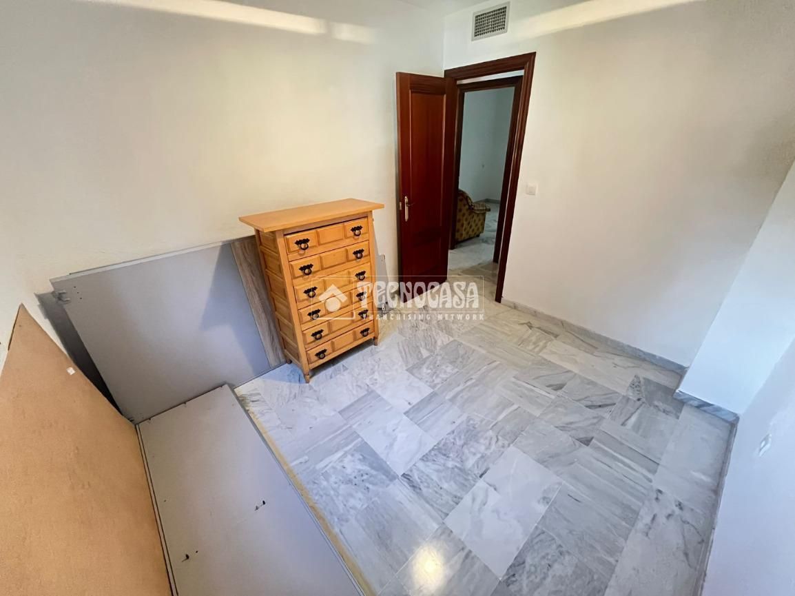 Flat for sale in Mairena del Aljarafe  with Air Conditioner, Terrace and Community pool