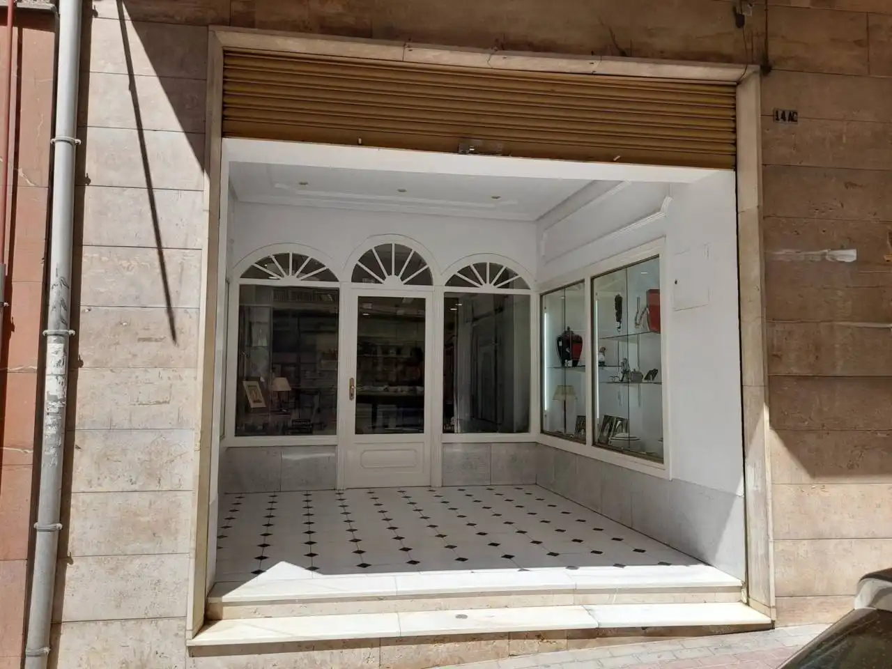 Gewerbefläche zur Miete in Calle Constitución, imagen 2