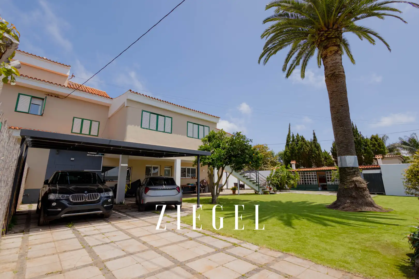 Vista exterior de Casa o chalet en venta en San Cristóbal de la Laguna con Jardín privado, Terraza y Trastero