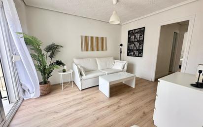 Living room of Flat to rent in  Valencia Capital  with Heating and Balcony