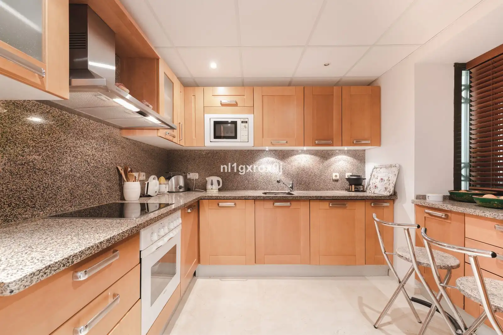 Cocina de Apartamento en venta en Marbella con Terraza, Amueblado y Piscina comunitaria