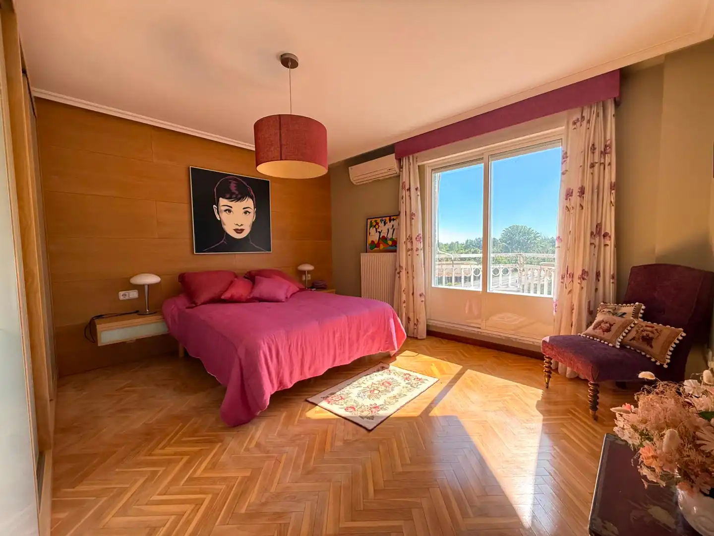 Schlafzimmer von Einfamilien-Reihenhaus zum Verkauf in Santa Marta de Tormes mit Klimaanlage, Heizung und Privatgarten