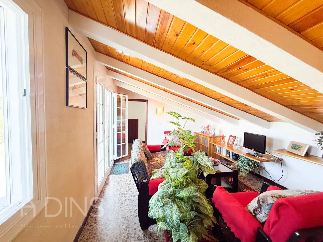 Sala d'estar de Casa o xalet en venda en Caldes de Montbui amb Jardí privat i Terrassa