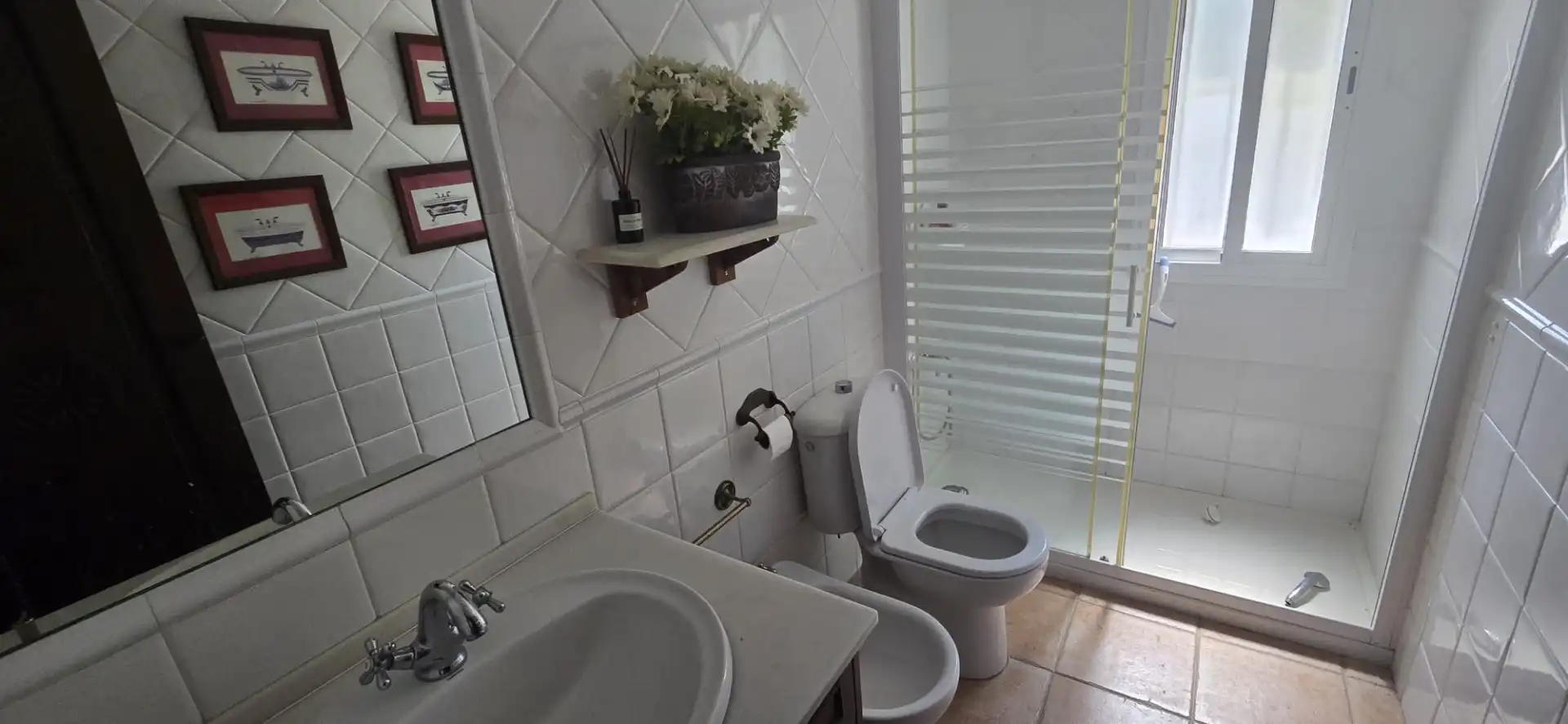Bathroom of Houses for rent in Jerez de la Frontera  with Air Conditioner, Private garden and Swimming Pool