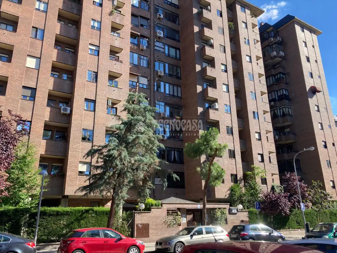Exterior view of Flat for sale in Madrid  with Air Conditioner and Heating