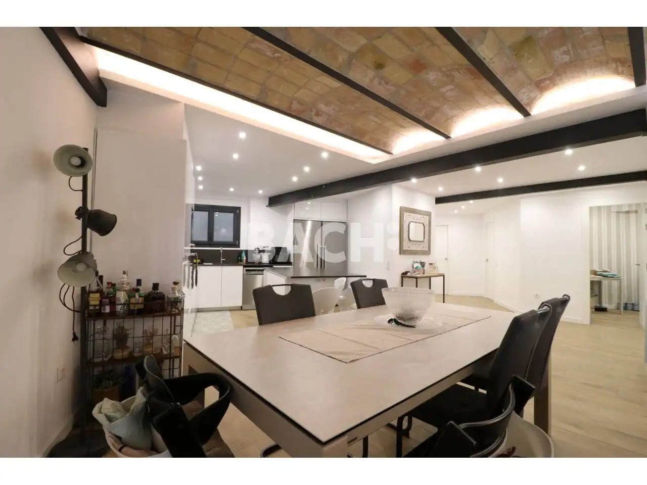 Comedor de Piso en venta en Vic con Calefacción y Balcón