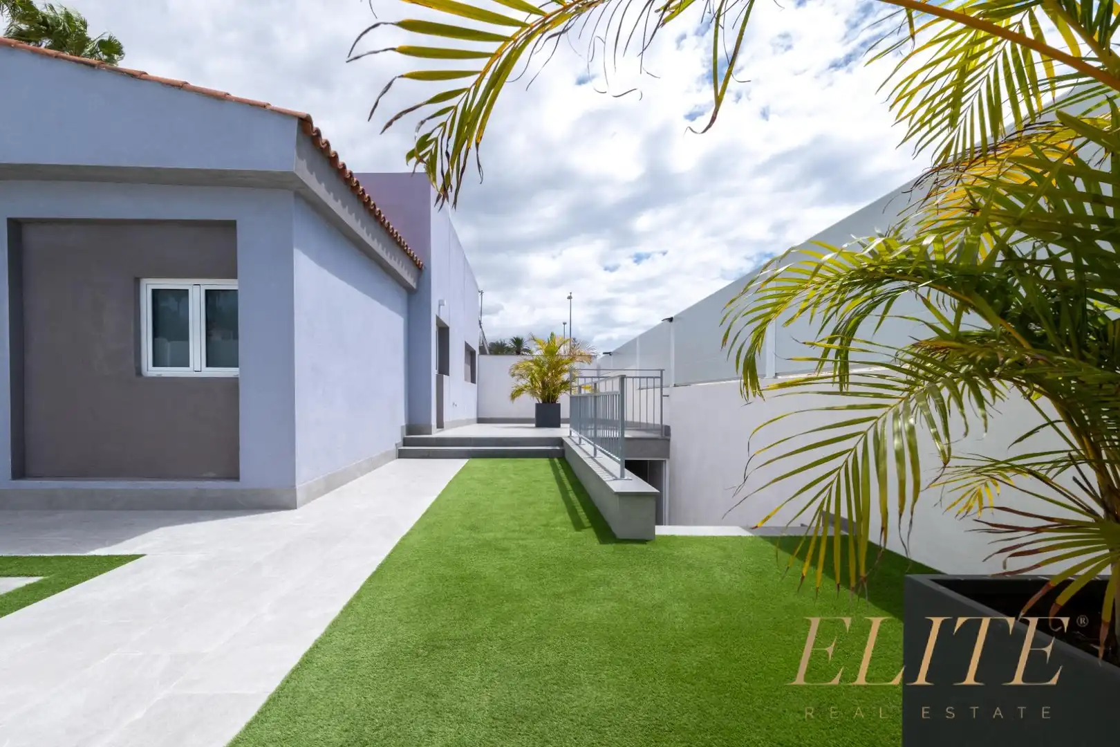 Terrace of Detached homes for sale in San Bartolomé de Tirajana  with Air Conditioner, Private garden and Terrace