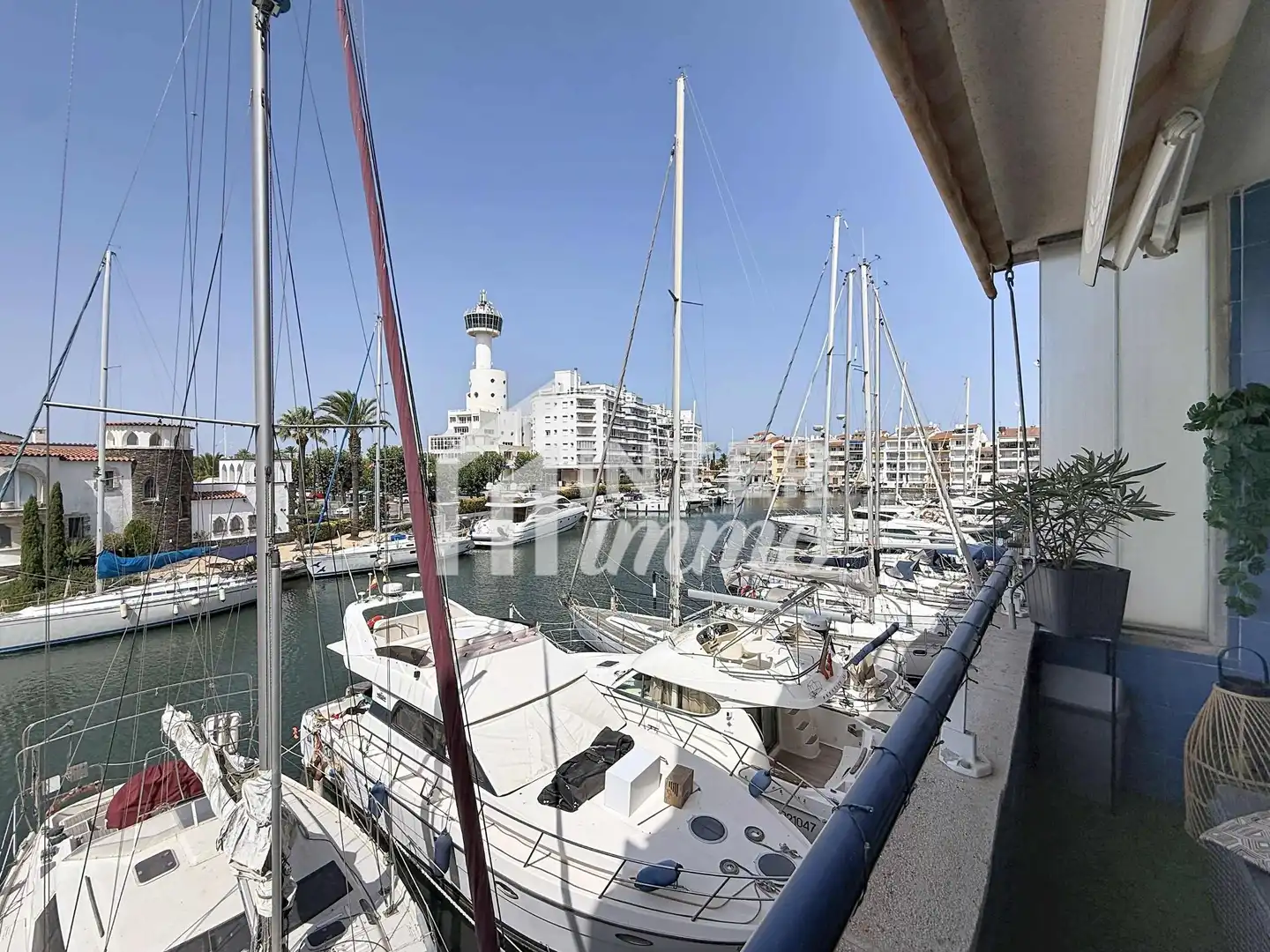 Appartement compact avec piscine à vendre à Caballito de Mar 41