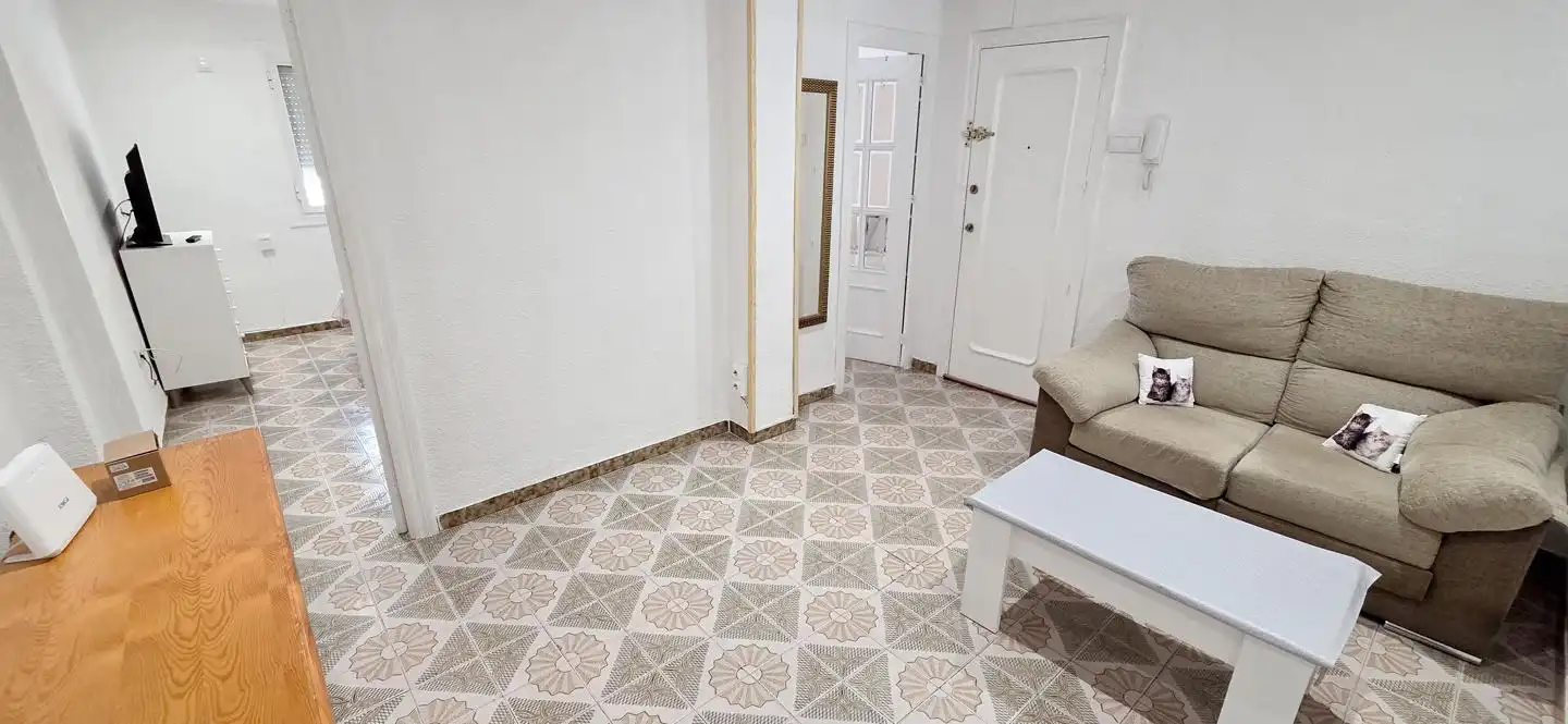 Flat for rent in Altabix