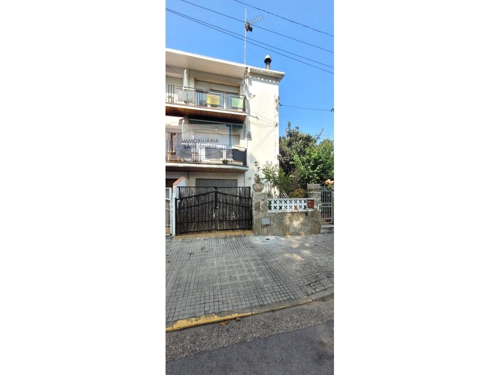 House or chalet for sale in N/A, Centre