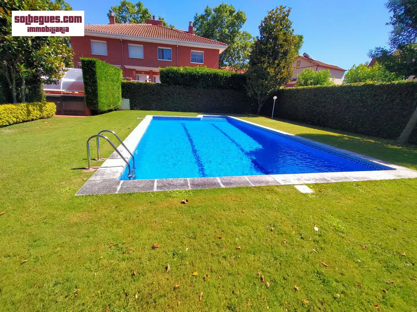 Piscina de Casa adosada en venta en Begues con Calefacción, Jardín privado y Terraza