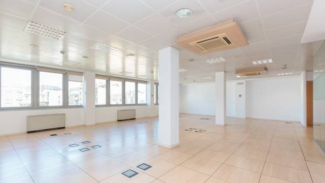 Oficina en Alquiler en Carrer del Consell de Cent en Dreta de l'Eixample